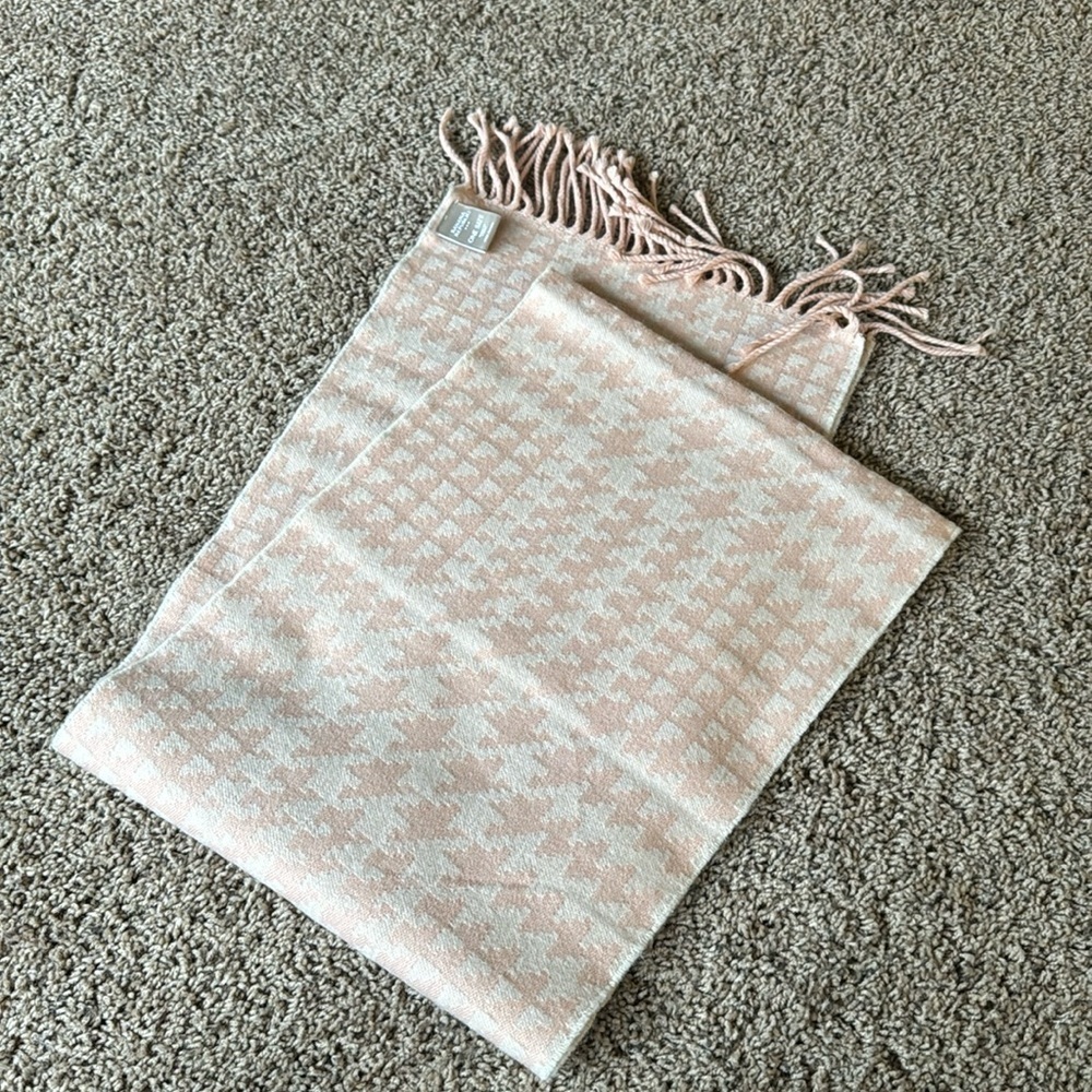 Beautiful wool scarf